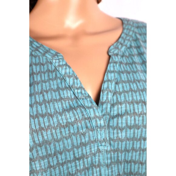 L.L. Bean Women's Turquoise Patterned Short Sleeve Top‎ Size Medium - Picture 3 of 8
